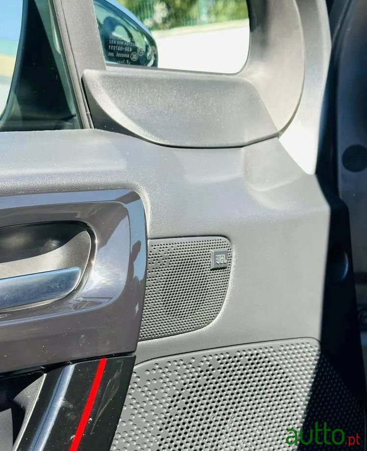 2019' Peugeot 208 photo #3