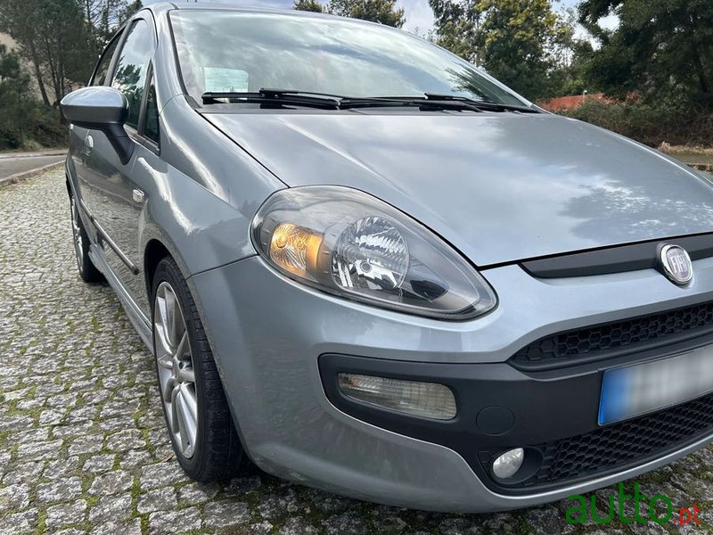 2009' Fiat Punto Evo 1.3 M-Jet Sport photo #3