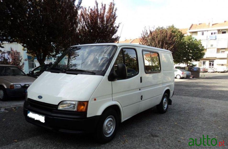 1994' Ford Transit 7 Lugares photo #1