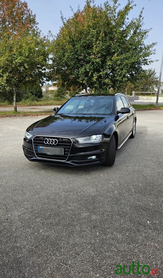 2015' Audi A4 Avant photo #1