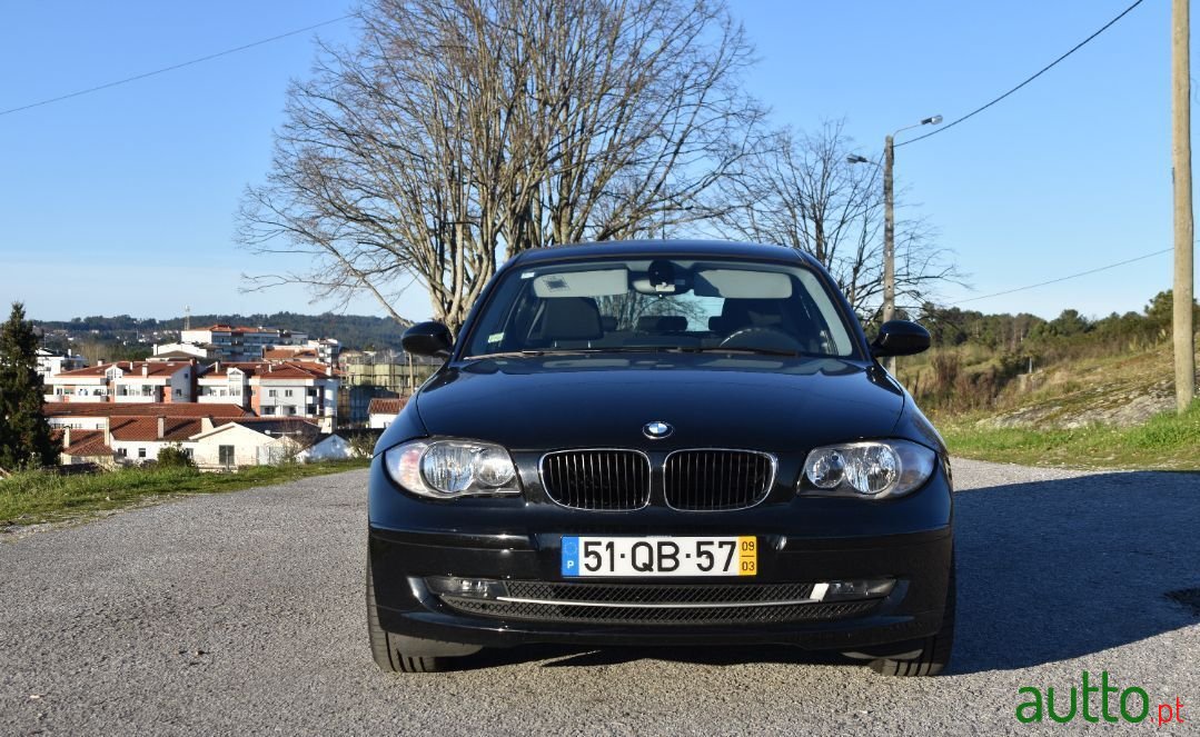 2009' BMW 116 photo #2