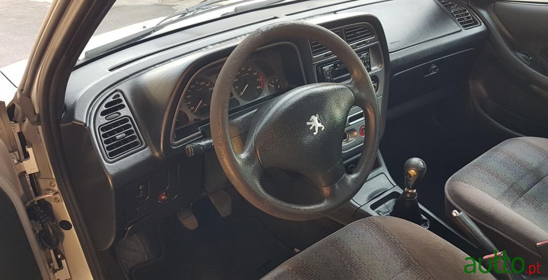 1999' Peugeot 306 photo #2