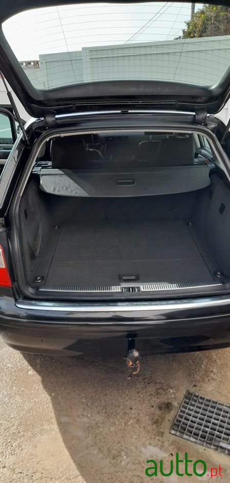 2001' Audi A4 photo #3