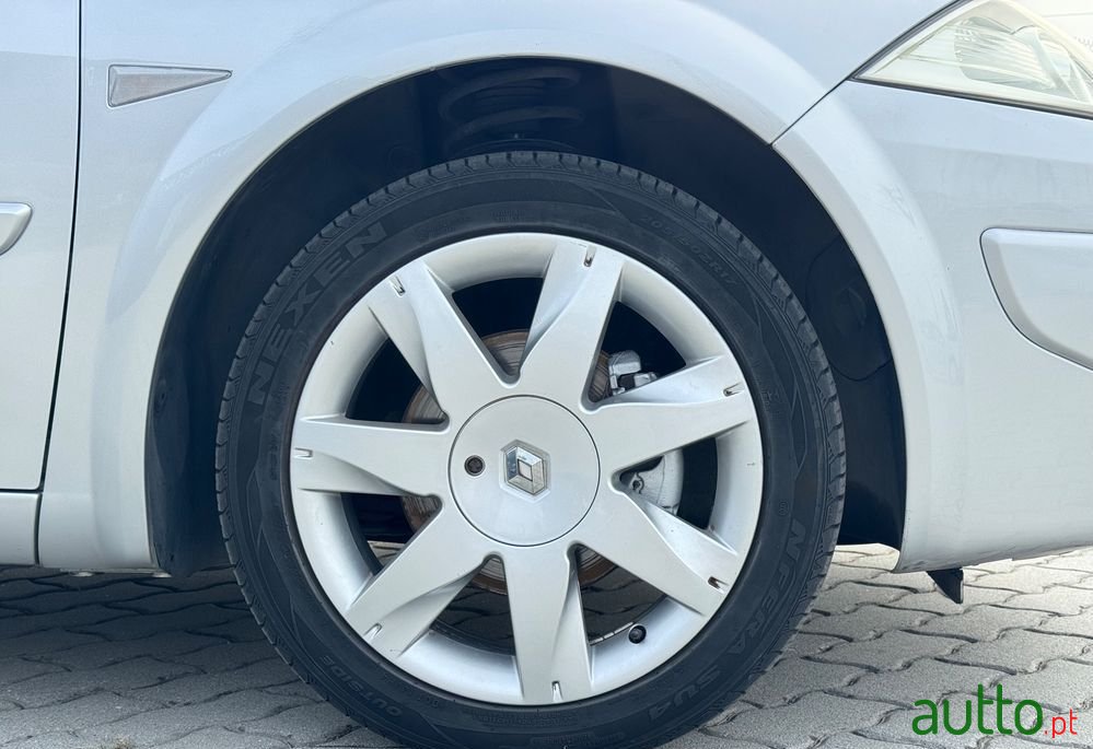 2007' Renault Megane Break photo #3