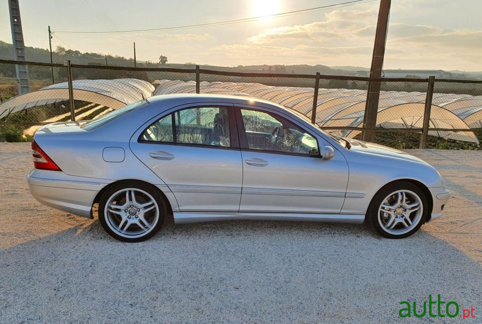 2001' Mercedes-Benz C-32 photo #5