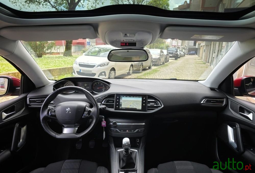 2016' Peugeot 308 Sw photo #5