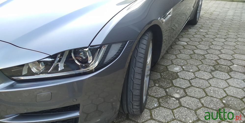 2017' Jaguar XE 2.0 D Prestige Aut. photo #6