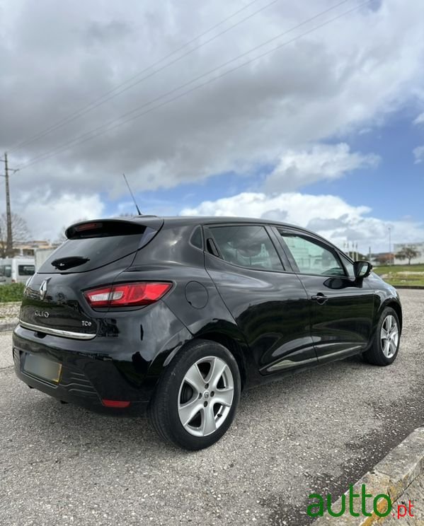 2016' Renault Clio photo #2