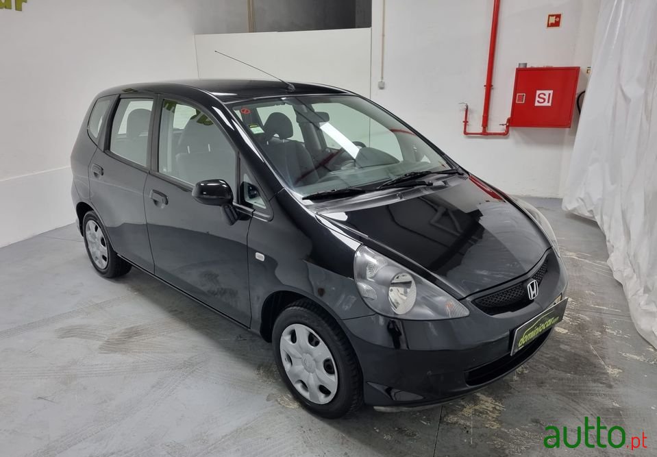 2005' Honda Jazz photo #2