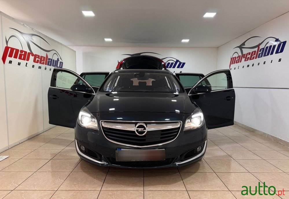 2015' Opel Insignia photo #4