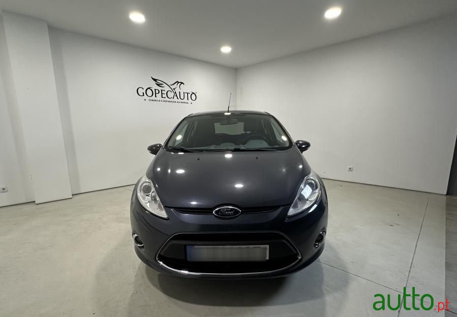 2011' Ford Fiesta 1.4 Tdci Titanium photo #2