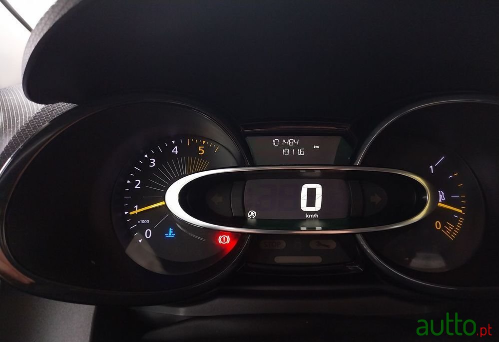 2016' Renault Clio photo #5