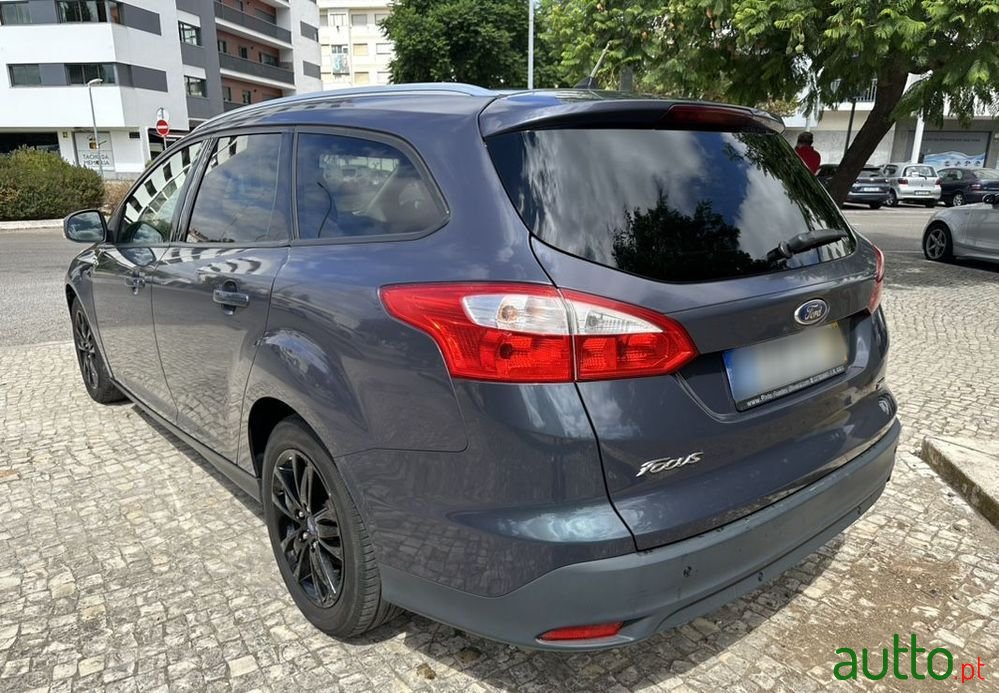 2013' Ford Focus Sw photo #2