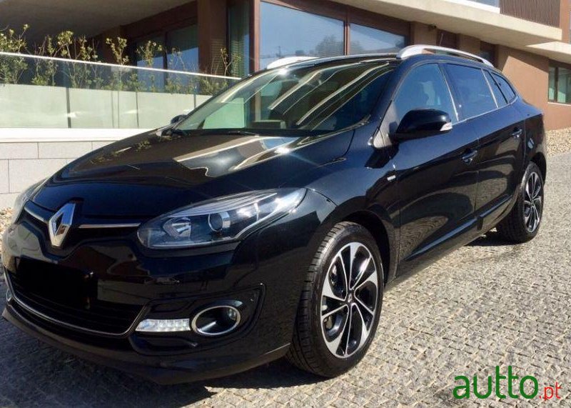 2014' Renault Megane Sport Tourer photo #2