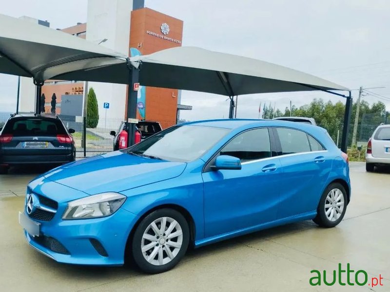 2017' Mercedes-Benz Classe A D photo #3