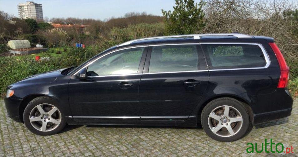 2009' Volvo V70 photo #3