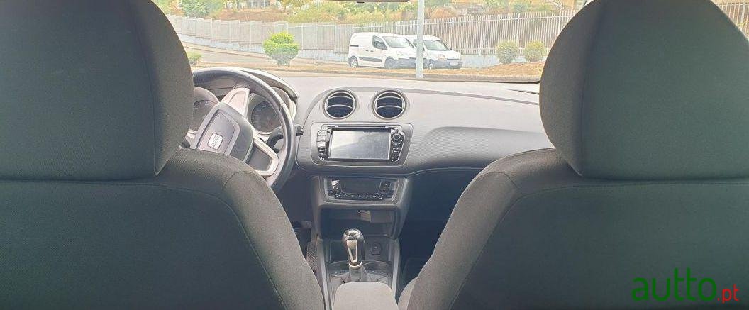 2010' SEAT Ibiza photo #1