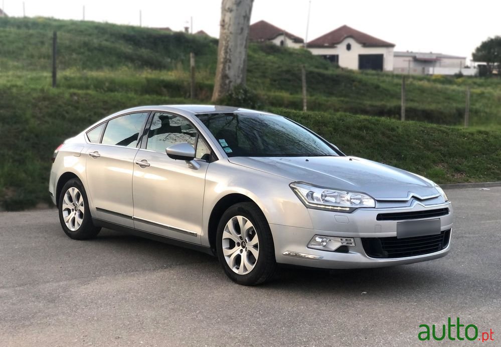 2013' Citroen C5 photo #2