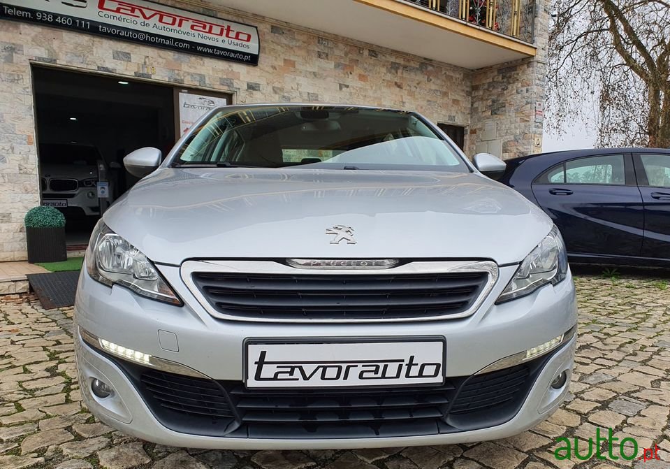 2017' Peugeot 308 photo #3