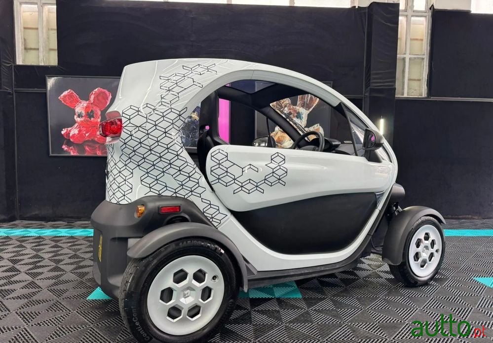 2020' Renault Twizy photo #4