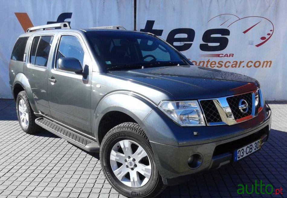 2006' Nissan Pathfinder Sport photo #1