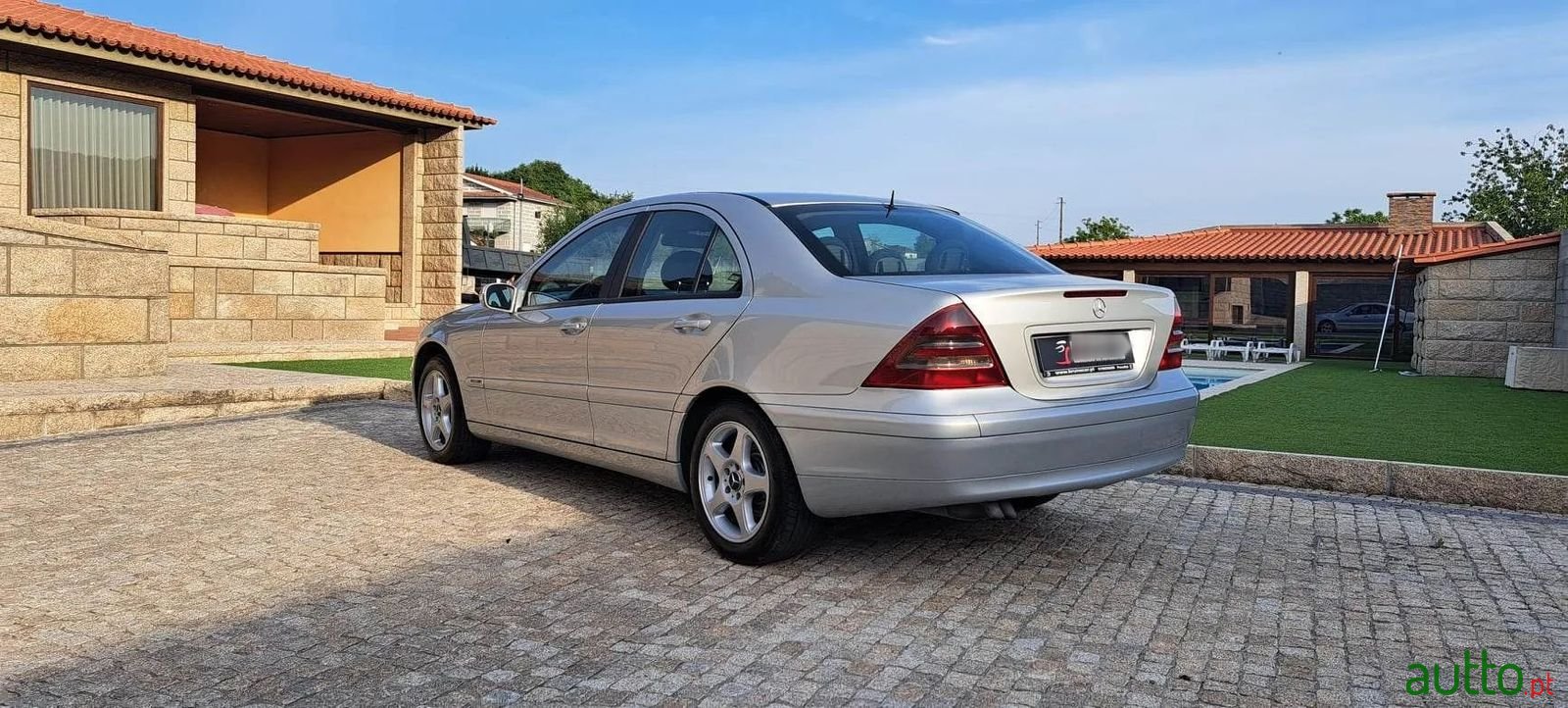 2001' Mercedes-Benz C-200 photo #4