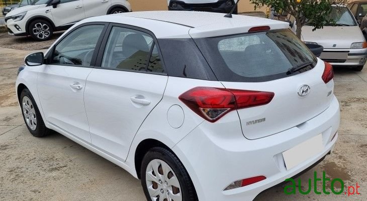 2018' Hyundai i20 photo #4
