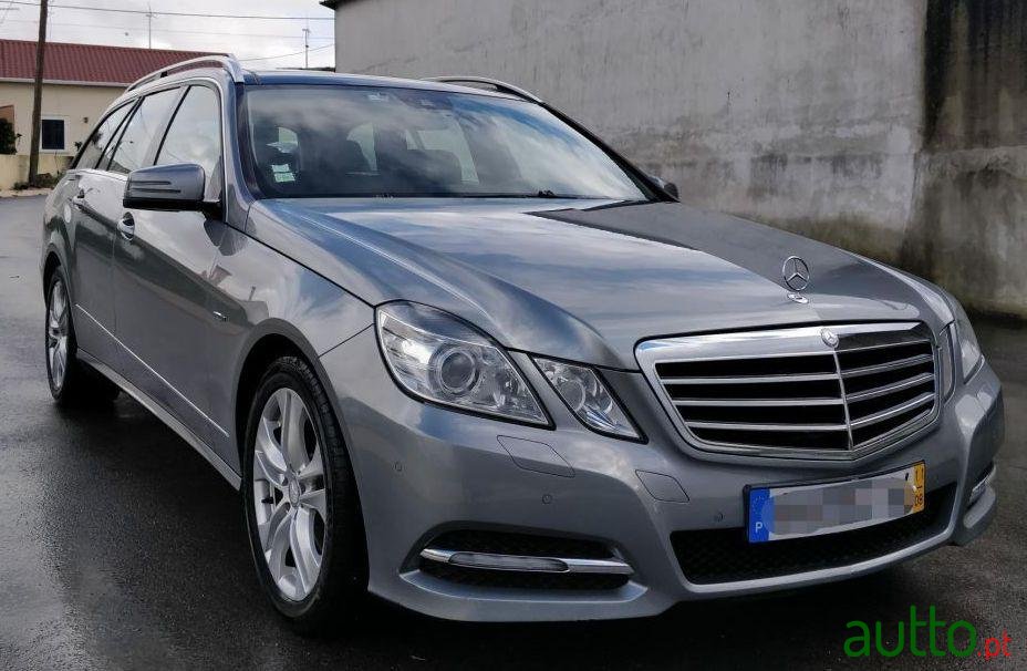 2011' Mercedes-Benz E-250 Avantgard photo #2