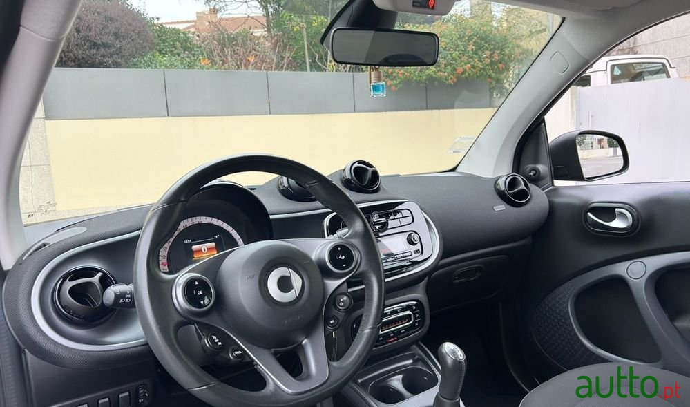2018' Smart Fortwo 1.0 Passion 71 photo #5