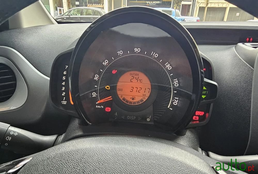 2019' Toyota Aygo 1.0 X-Play+X-Touch photo #4