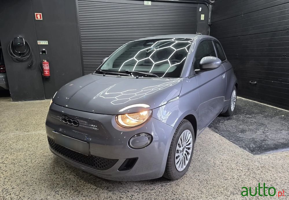 2023' Fiat 500e 42Kwh Icon photo #2
