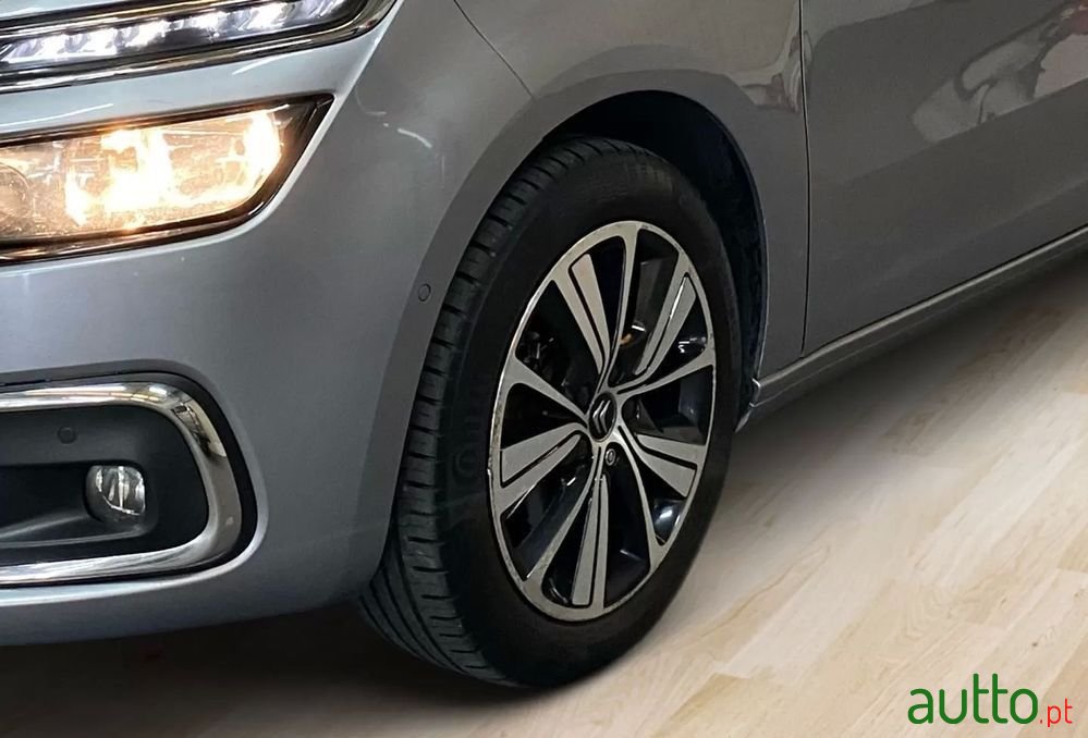 2018' Citroen C4 SpaceTourer photo #6