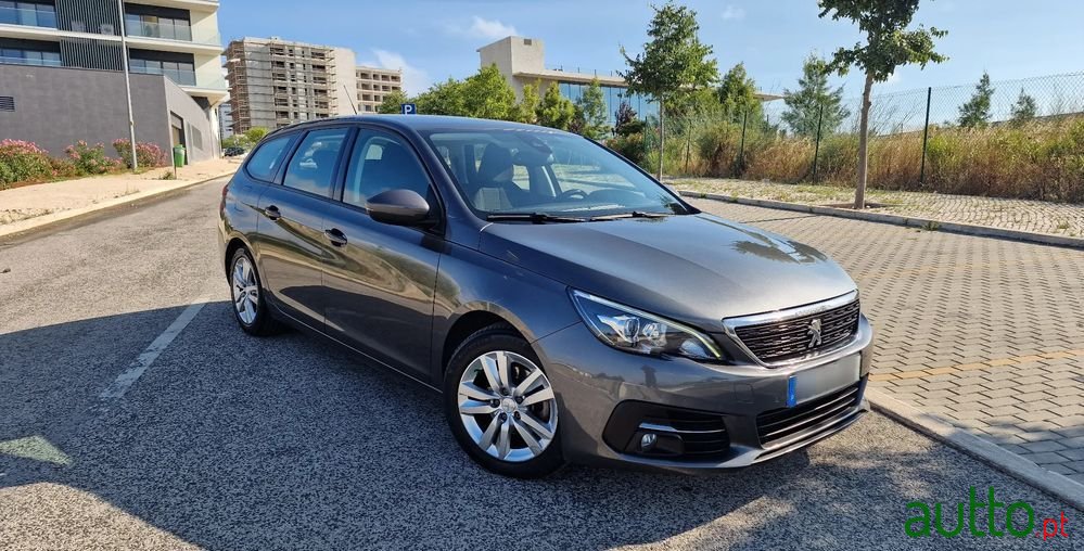 2018' Peugeot 308 Sw photo #2