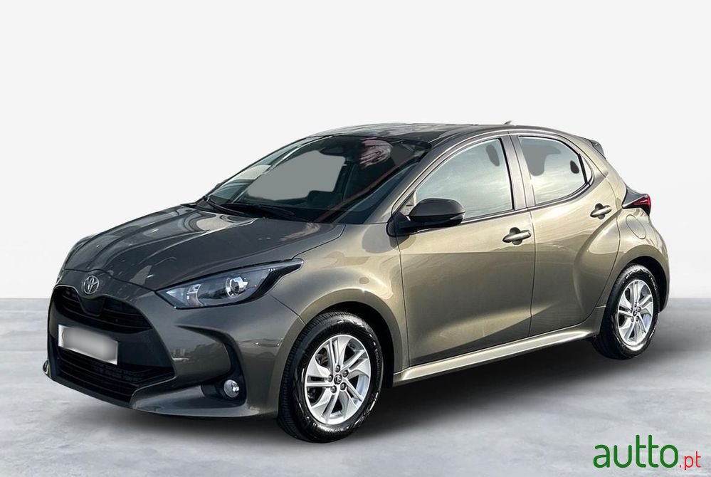 2024' Toyota Yaris photo #1