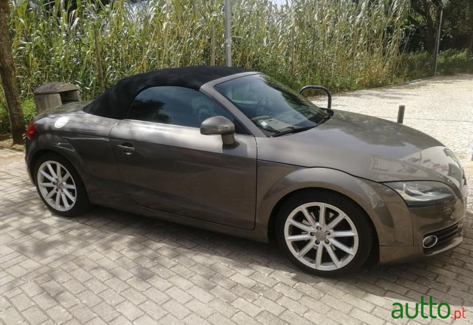 2011' Audi TT photo #6