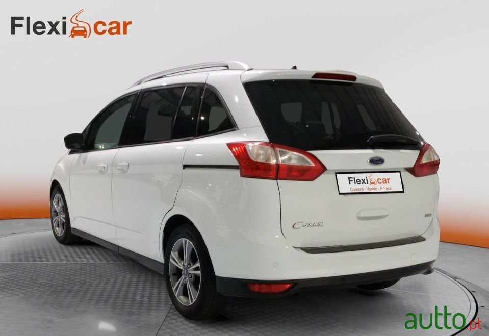 2014' Ford C-MAX photo #6