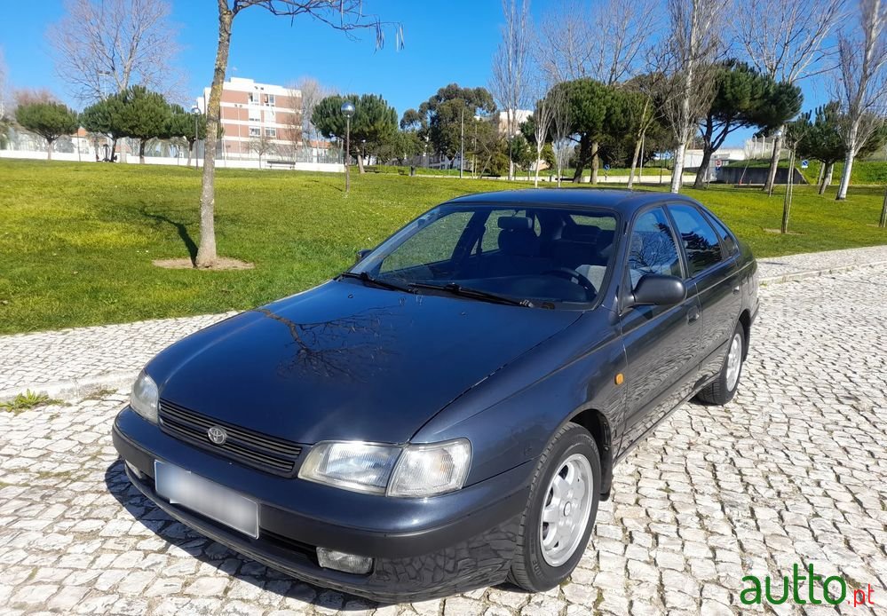 1993' Toyota Carina E Liftback 1.6 Classy photo #1