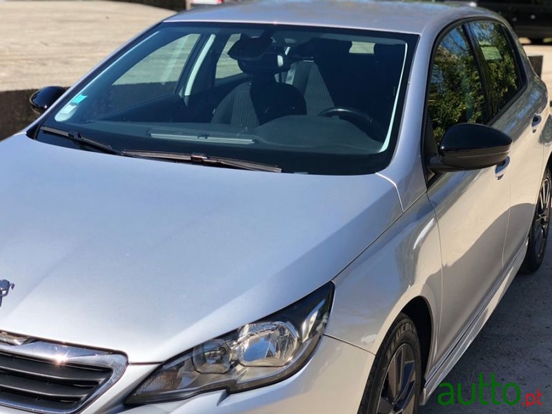 2018' Peugeot 308 photo #3