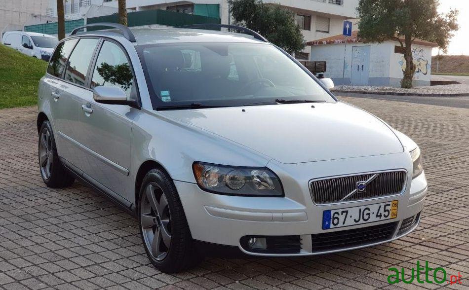 2006' Volvo V50 photo #3