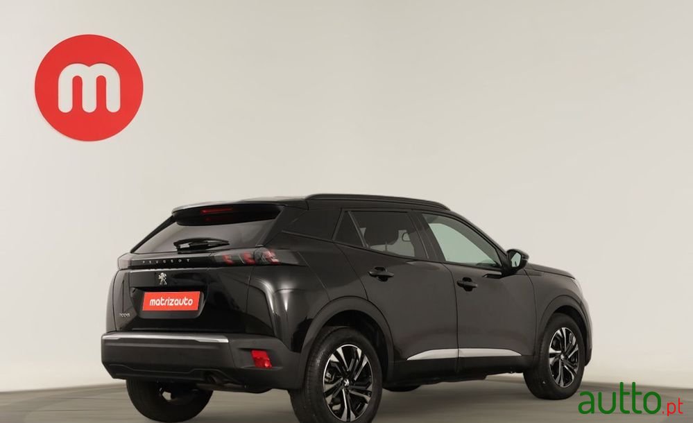 2023' Peugeot 2008 photo #4