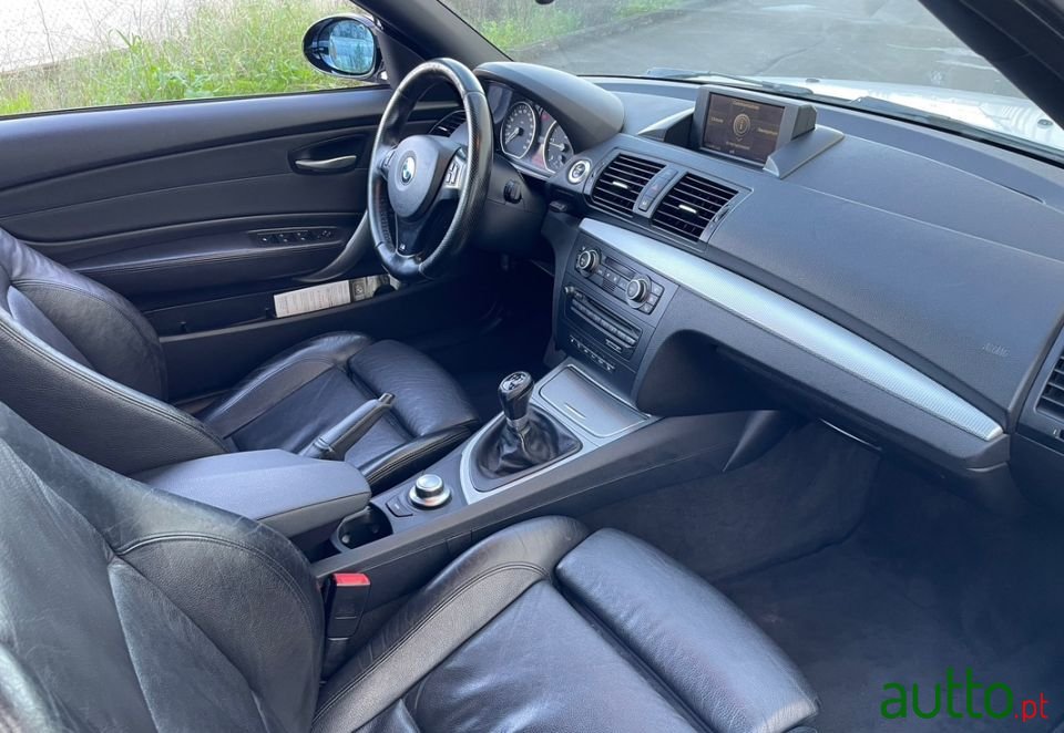 2009' BMW 120 photo #4