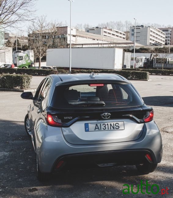 2021' Toyota Yaris photo #2