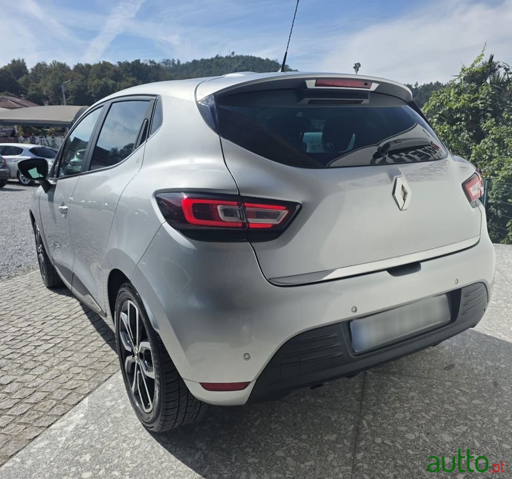 2017' Renault Clio photo #3
