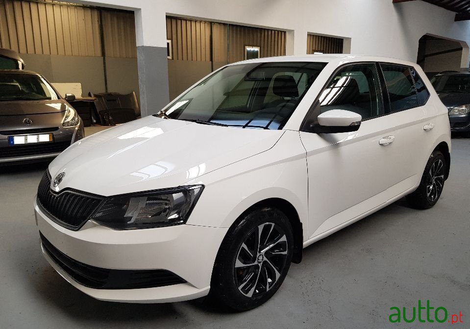 2016' Skoda Fabia photo #1