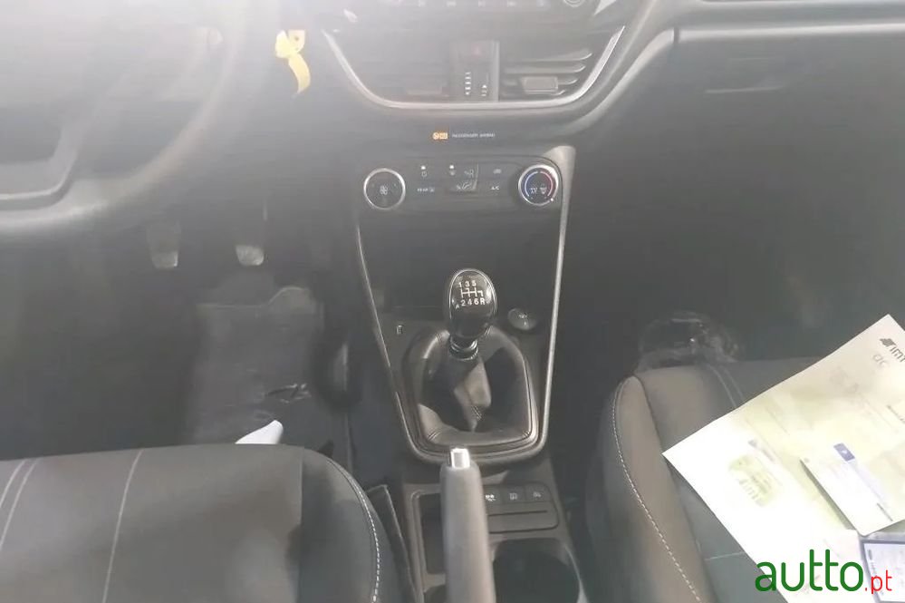 2021' Ford Fiesta photo #6