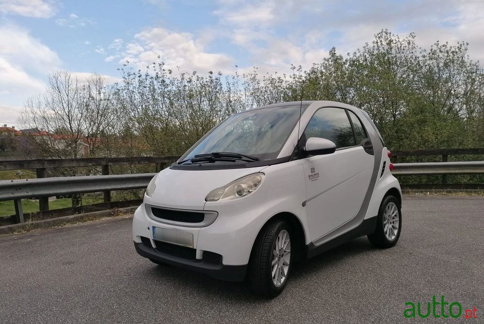2009' Smart Fortwo Coupé photo #2