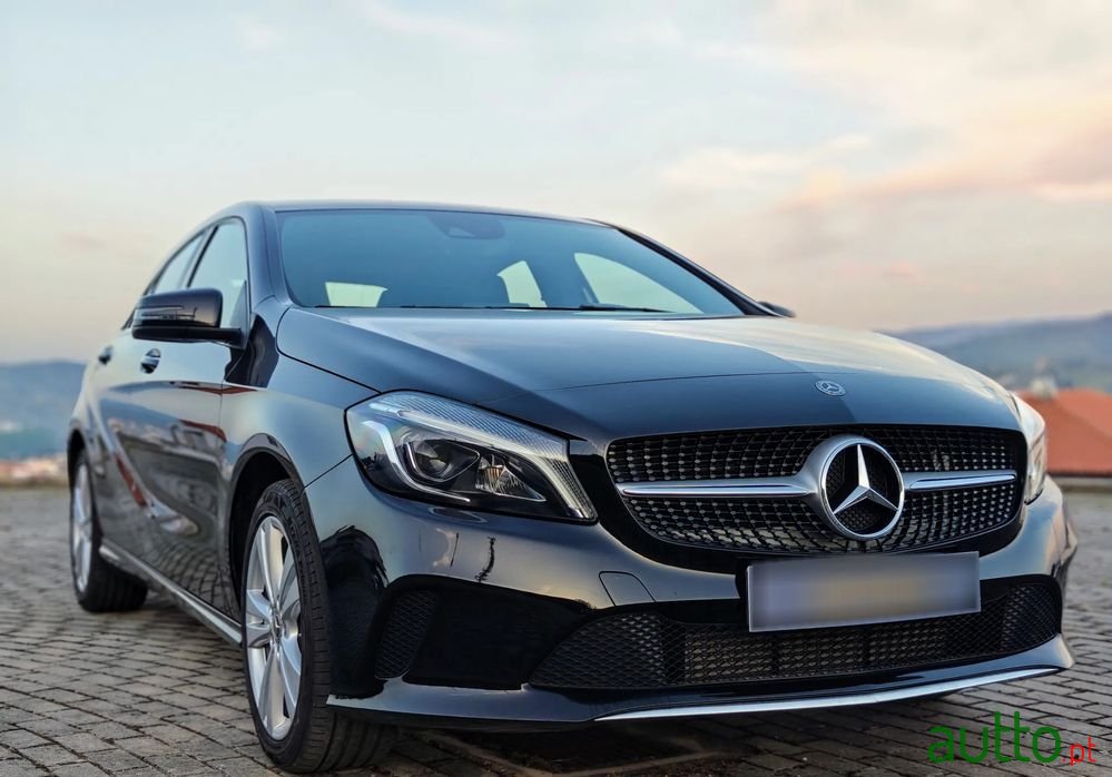 2018' Mercedes-Benz Classe A photo #2
