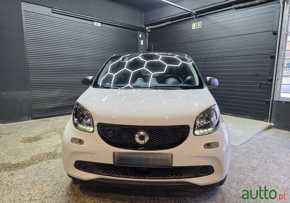 2019' Smart Forfour photo #2