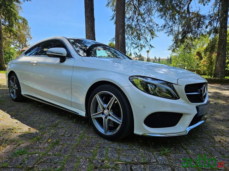 2015' Mercedes-Benz C 250 photo #6