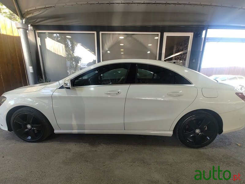 2014' Mercedes-Benz CLA 200 Cdi Urban photo #5